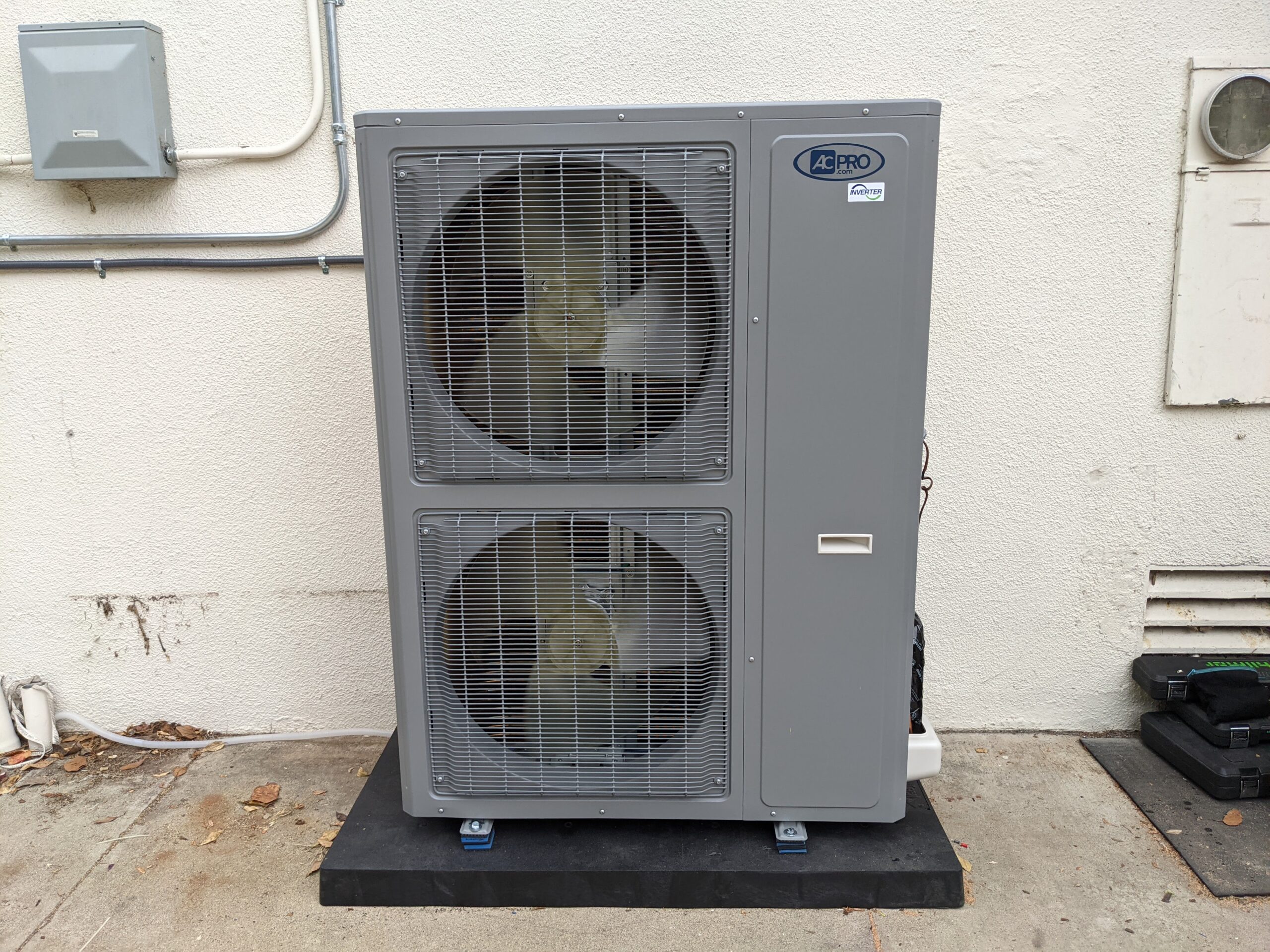 High AC with two fans.